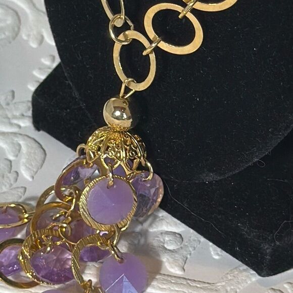 Vintage Bright Gold Tone Amethyst Faceted Plastic Bead Necklace With Filigree Ta - Picture 5 of 15